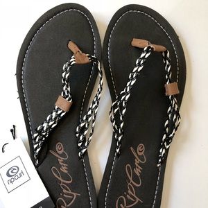 Rip Curl Black & White Sandals NWT